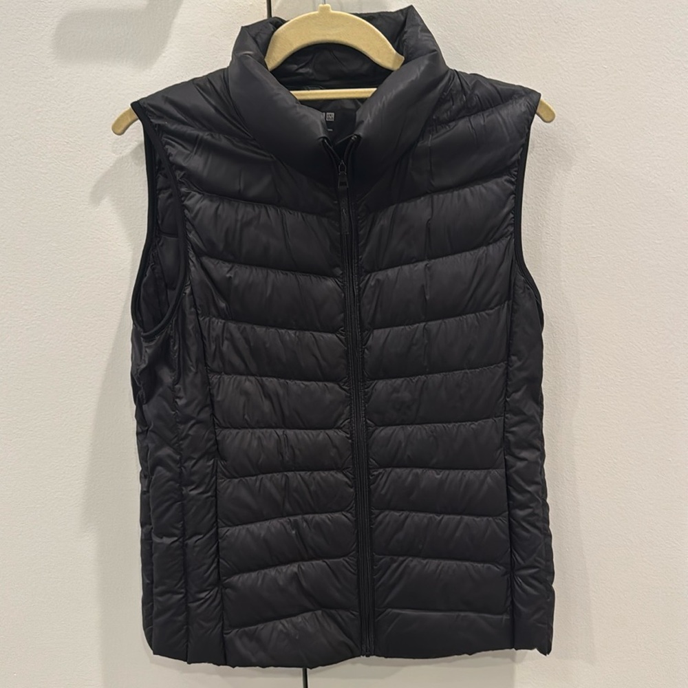Uniqlo Ultra Light Down Black Vest